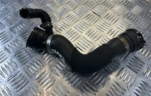 BMW 1 E81 E87 Engine coolant pipe/hose