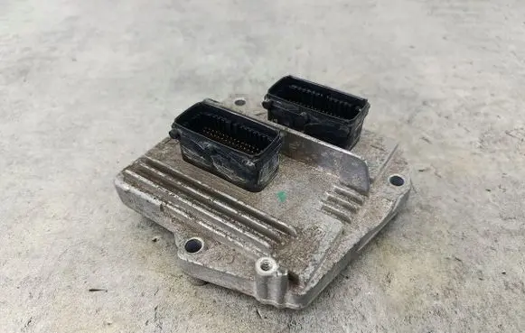 Opel Astra H Engine control unit/module ECU 55562549DELPHI