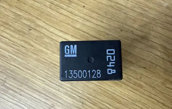 Opel Insignia A Other relay 13500128