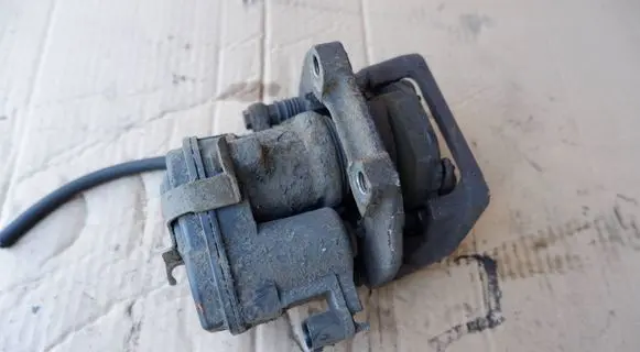 BMW X3 F25 Rear brake caliper