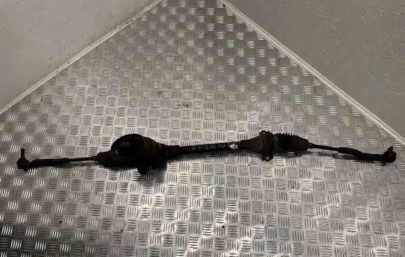 Toyota Yaris Steering rack 6800001299