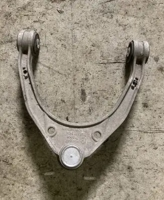 Porsche Cayenne (9PA) Front upper control arm/wishbone 7L0407047A