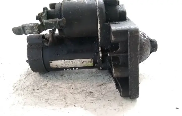Citroen C4 I Starter motor 9640825280 D6RA110