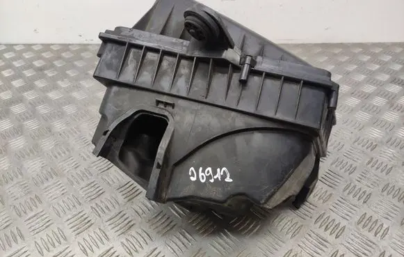 Ford Galaxy Air filter box