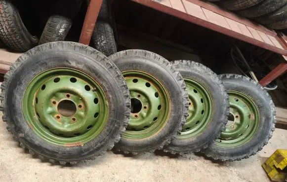 Lada Niva R16 steel rim