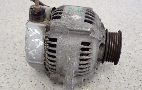 Toyota Celica T180 Generator/alternator 