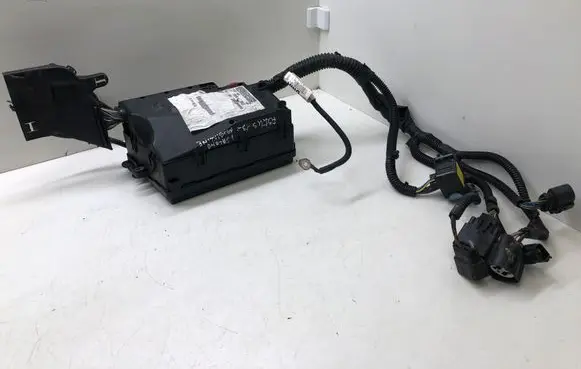 Ford Focus Fuse box set DM5T14K733DMA DR10273 130625