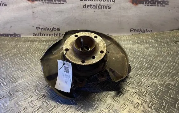 BMW 1 E81 E87 Rear wheel hub