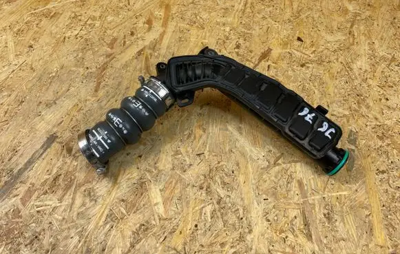 Peugeot 3008 II Intercooler hose/pipe 9812735880 9835737580
