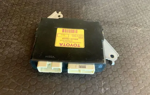 Lexus RX 330 - 350 - 400H Door control unit/module 8922248040 41481410250