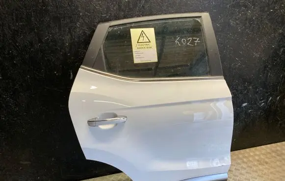 MG ZS Rear door
