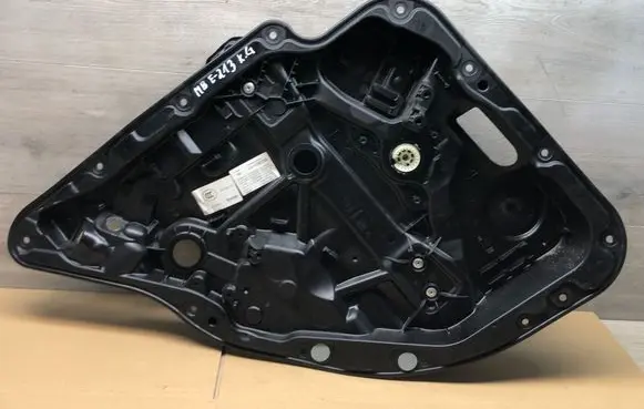 Mercedes-Benz E W213 Rear window lifting mechanism without motor A2137600100 A2135400743 A2137306505