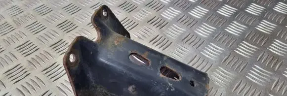 Iveco Daily 35 - 40.10 Engine mounting bracket