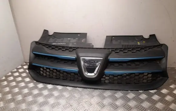 Dacia Sandero Front grill 623107634R