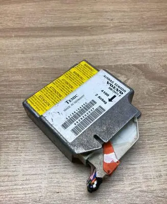 Volvo S40, V40 Airbag control unit/module 30613471F 4100