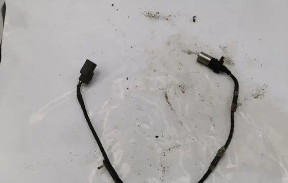 Nissan X-Trail T31 Camshaft position sensor NOCODE