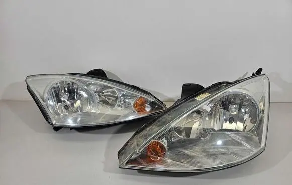 Ford Focus Headlights/headlamps set 103419012117