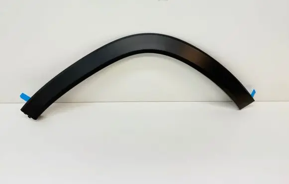 Fender trim (molding)