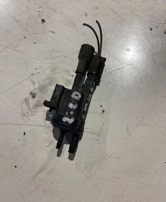 Mercedes-Benz E W211 Vacuum valve 