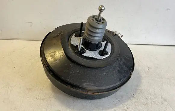 Opel Vivaro Brake booster 9805232280