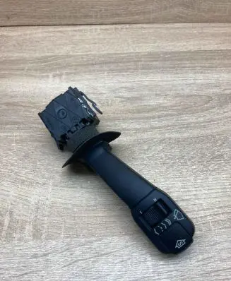 BMW 5 E39 Wiper control stalk 8352171