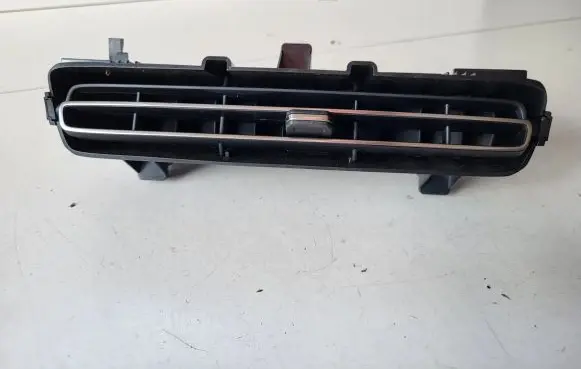 Opel Mokka B Dash center air vent grill 98362777ZD