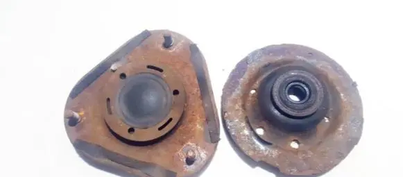 Toyota Prius (XW20) Coil spring mount 