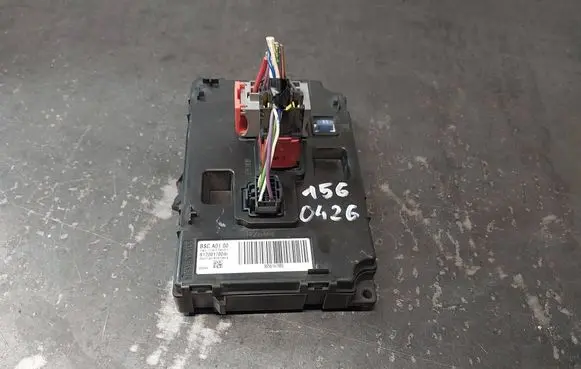 Peugeot 607 Comfort/convenience module 9656147980 S120017004I