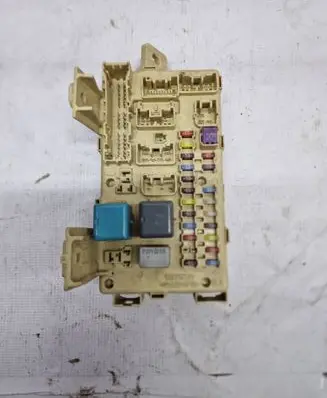 Toyota Corolla Verso AR10 Fuse box set 892210F020 5471728825 06113020030302