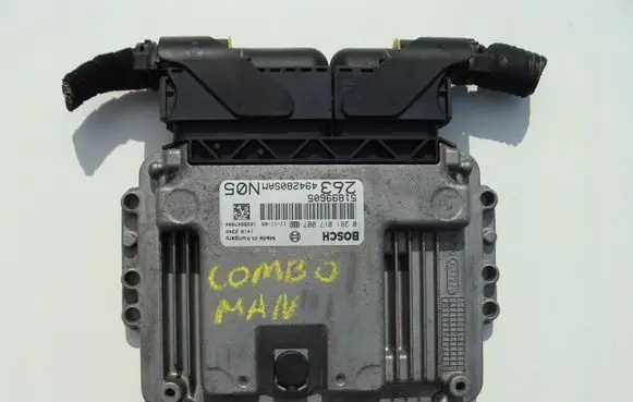 Opel Combo C Engine control unit/module 51899605 0281017007