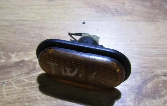 Renault Twingo I Front fender indicator light