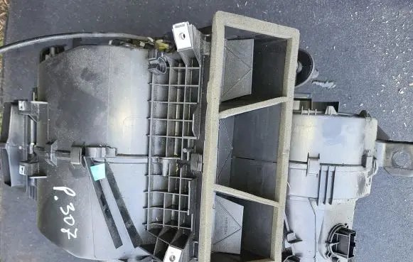 Peugeot 307 Interior heater climate box assembly housing 9636085680 593220200