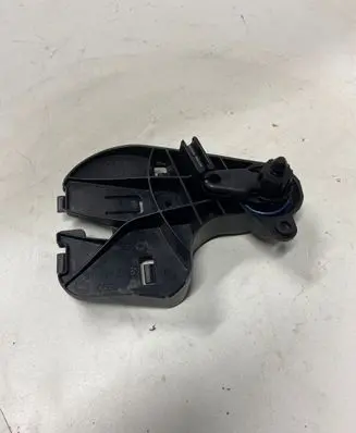 Porsche Macan (95B) Engine bonnet (hood) release handle 8R2823633
