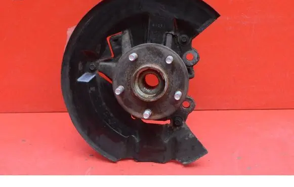 Ford Escape III Front wheel hub spindle knuckle 