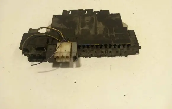 Mercedes-Benz S W220 Fuse module A0275454532 05045123 04512317980399