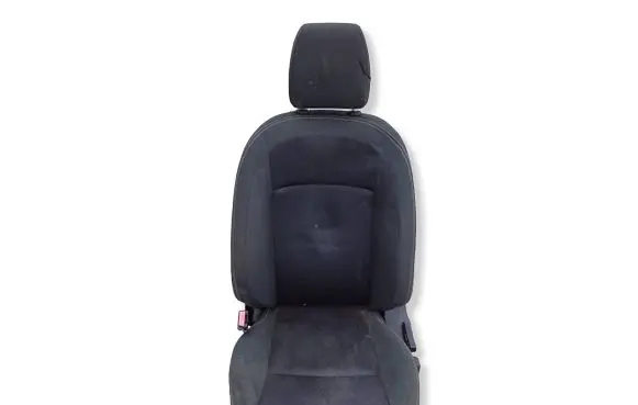 Nissan Qashqai Front passenger seat 46M2