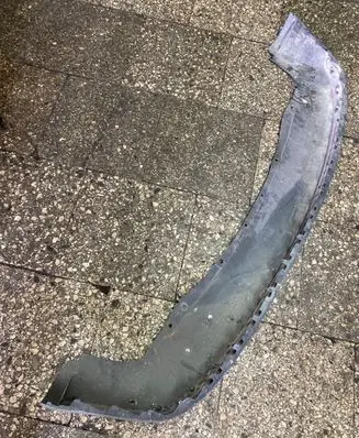 Volkswagen Touran I Front bumper lip 1T0807521