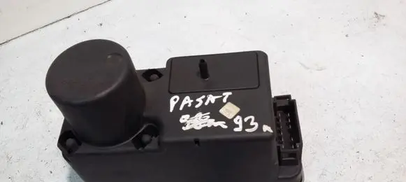 Volkswagen PASSAT B3 Comfort/convenience module 1H0962257