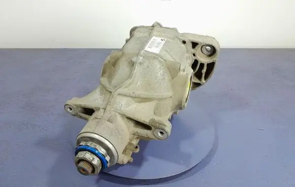 BMW X3 E83 Rear differential 7618727