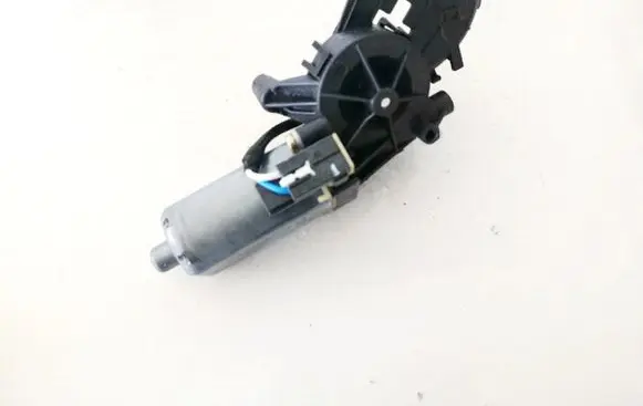 Mercedes-Benz C W203 Seat adjustment motor a2038201942 0390201939