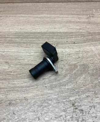 BMW X3 E83 Crankshaft position sensor 1709616 1639805