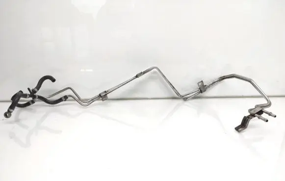 Volvo XC70 Fuel line pipe 30757521 30757519