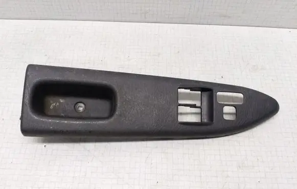 Toyota Avensis T220 Front door window switch trim 7423205050