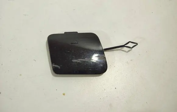 BMW 1 F40 Front tow hook cap/cover 7459875
