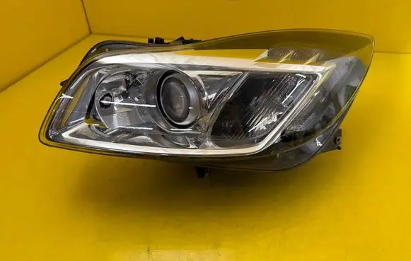 Opel Insignia A Headlight/headlamp 1ZT00963101