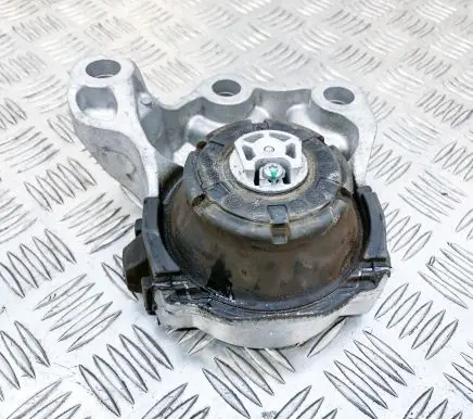 Volvo S90, V90 Engine mount bracket 32255204