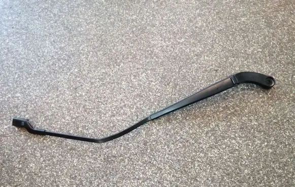 Buick Encore GX I Front wiper blade arm 42485015