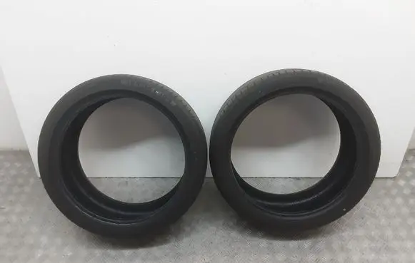 Mercedes-Benz C AMG W205 R19 summer tire 25535R19