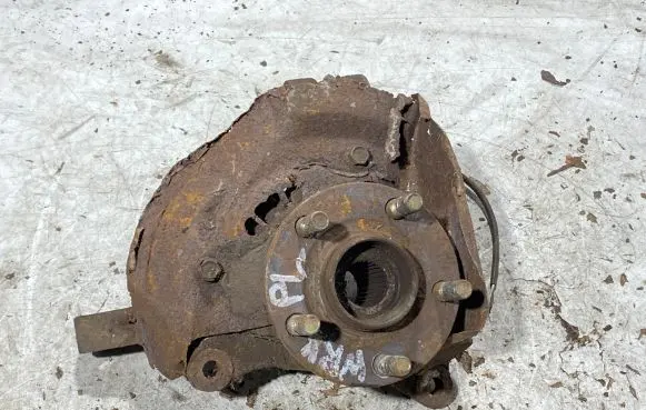 Front wheel hub spindle knuckle