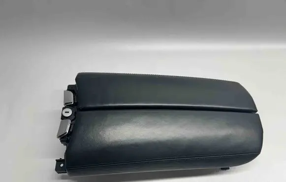 BMW 7 F01 F02 F03 F04 Armrest 81814005